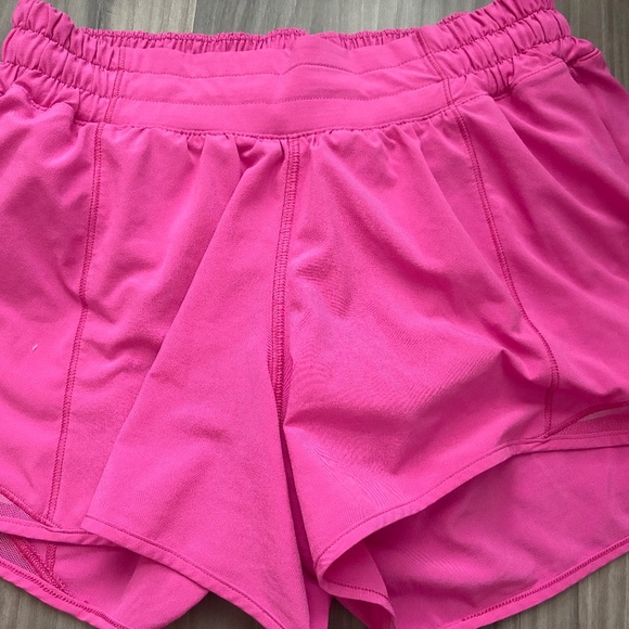 Lululemon hottie hot low rise athletic shorts - Picture 1 of 3